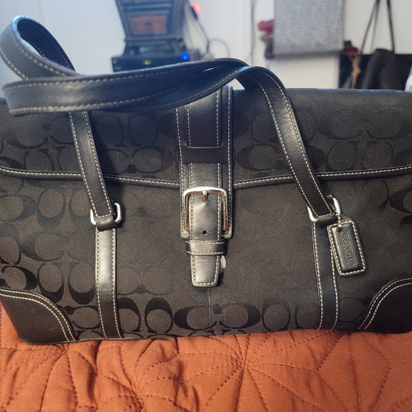 Vintage Coach  Signature Medium sized satchel - Picture 7 of 8